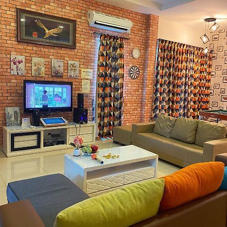 Teluk Batik 17Paradisehome Private Pool Karaoke Snooker Bbq 15Pax Lumut Eksteriør bilde