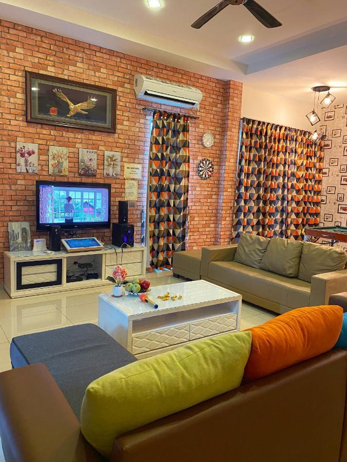Teluk Batik 17Paradisehome Private Pool Karaoke Snooker Bbq 15Pax Lumut Eksteriør bilde
